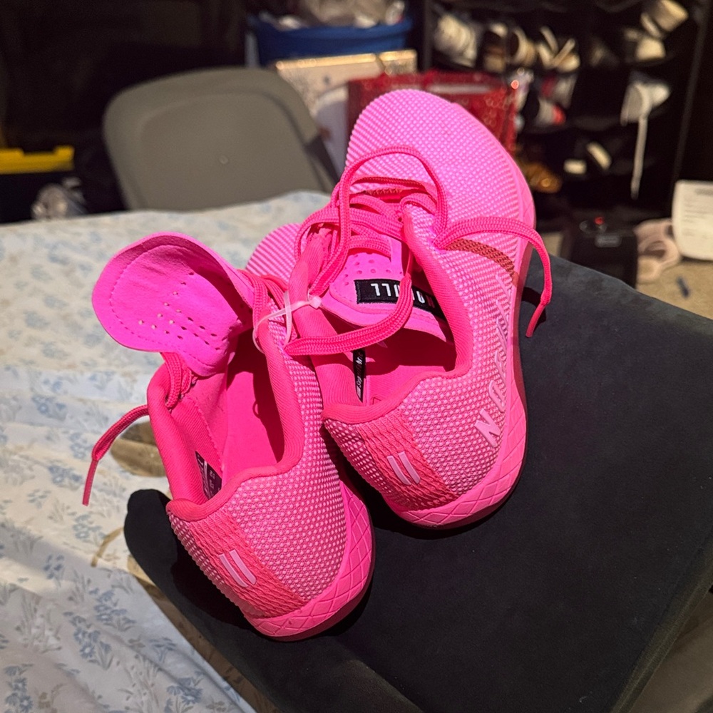 New whitout box 
NOBULL Neon Pink Athletic Shoes - Picture 6 of 7
